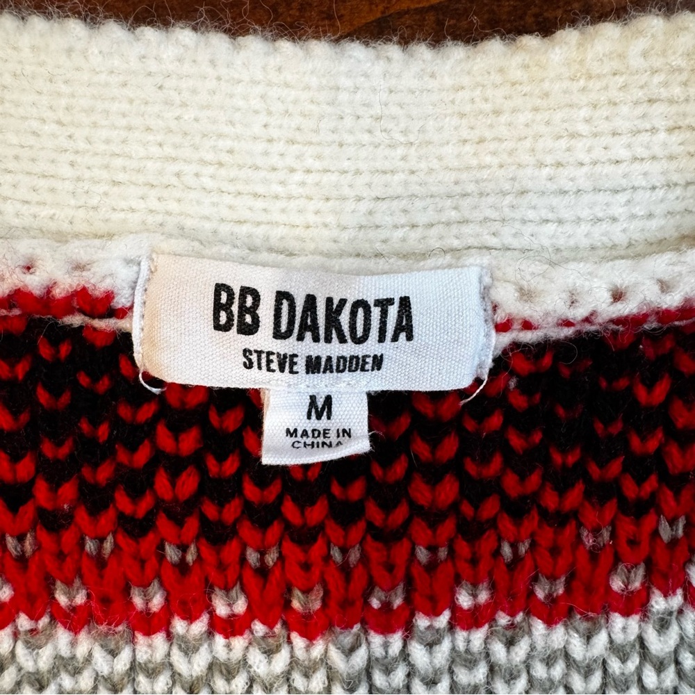 BB‎ Dakota- Winter Fair isle Oversized Cardigan. Size Medium - Picture 9 of 9